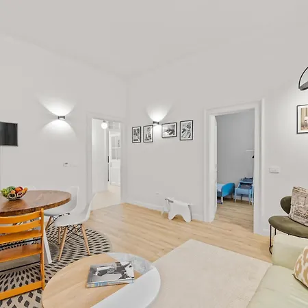 Maxim's Muenz פולה