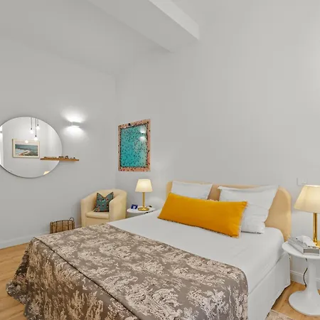 Maxim's Muenz פולה