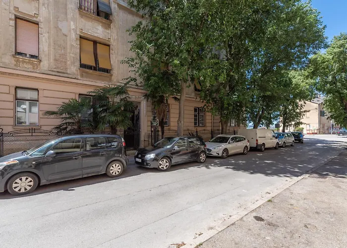 Maxim's Muenz 公寓 *